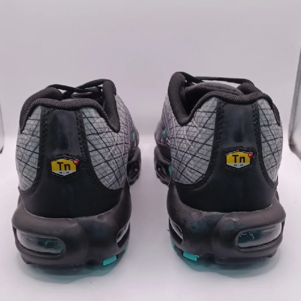 NEW Nike Air Max Plus TN-Black/Spirograph Sneakers Men Size 12 US FB3351-001 - Picture 3 of 12